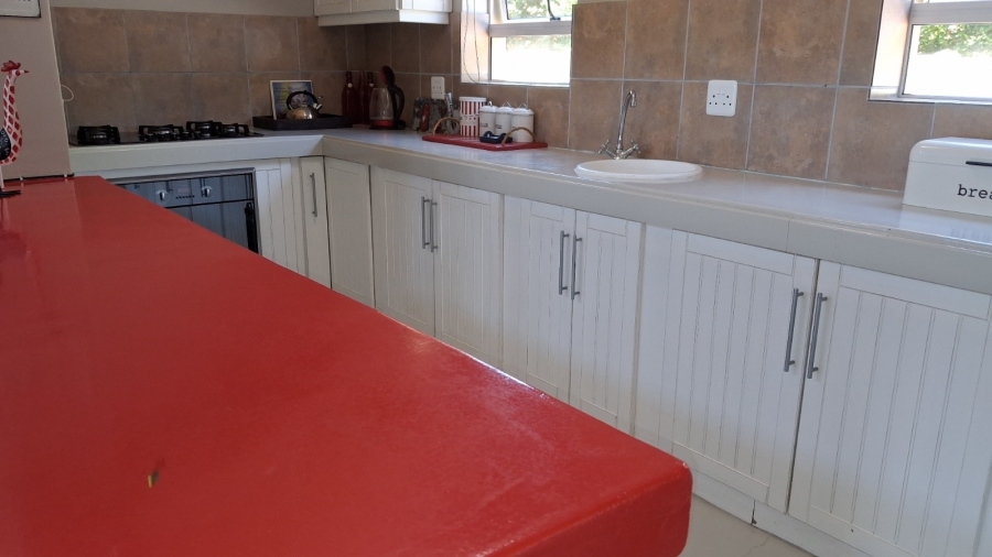 6 Bedroom Property for Sale in Stilbaai Wes Western Cape